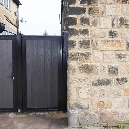 Headingley 2 Bedroom Cottage Flat Near Universities Shops& Park Leeds  Exterior photo