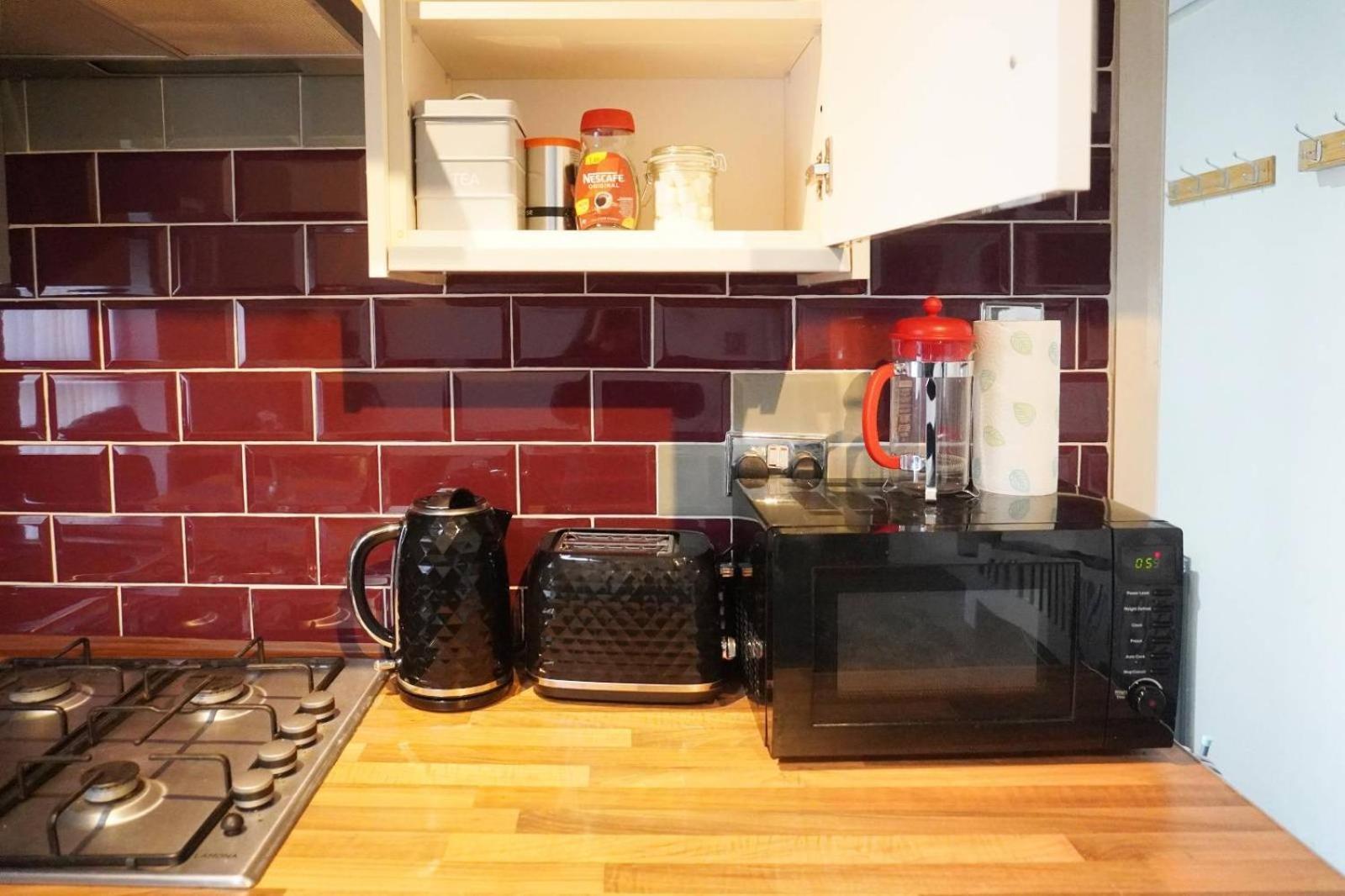 Headingley 2 Bedroom Flat Near Universities Shops& Park * Leeds (West Yorkshire)